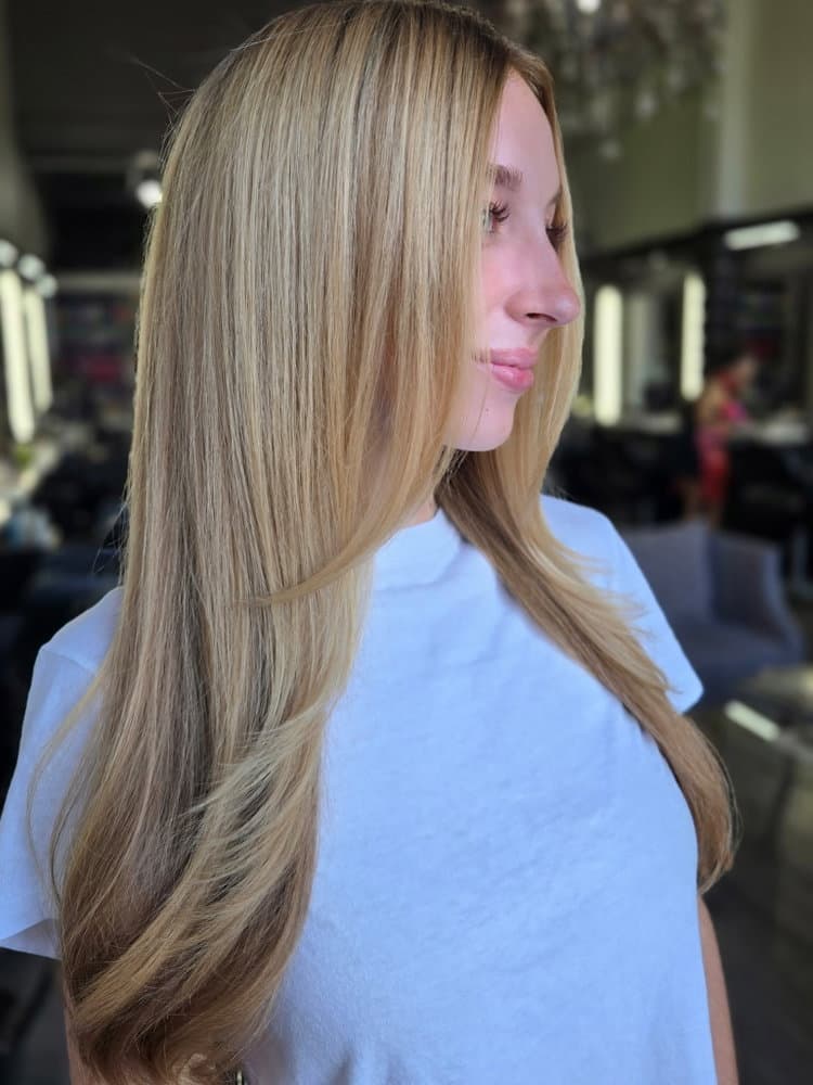 Stunning haircut and blowout by senior stylist Alondra Really loving these gorgeous layers! Call or book online today