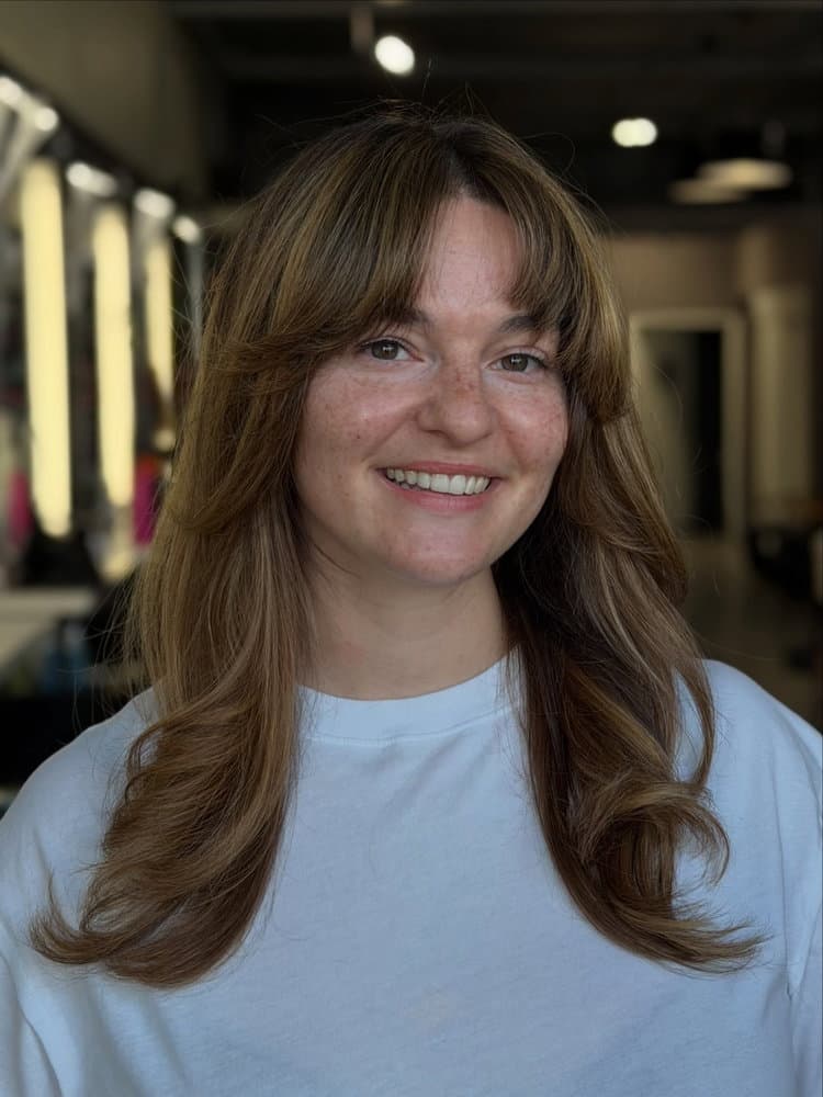 Look at that colour blend! Our senior stylist Monette will never veer you in the wrong direction! She knows colour, she knows hair and she knows ju...